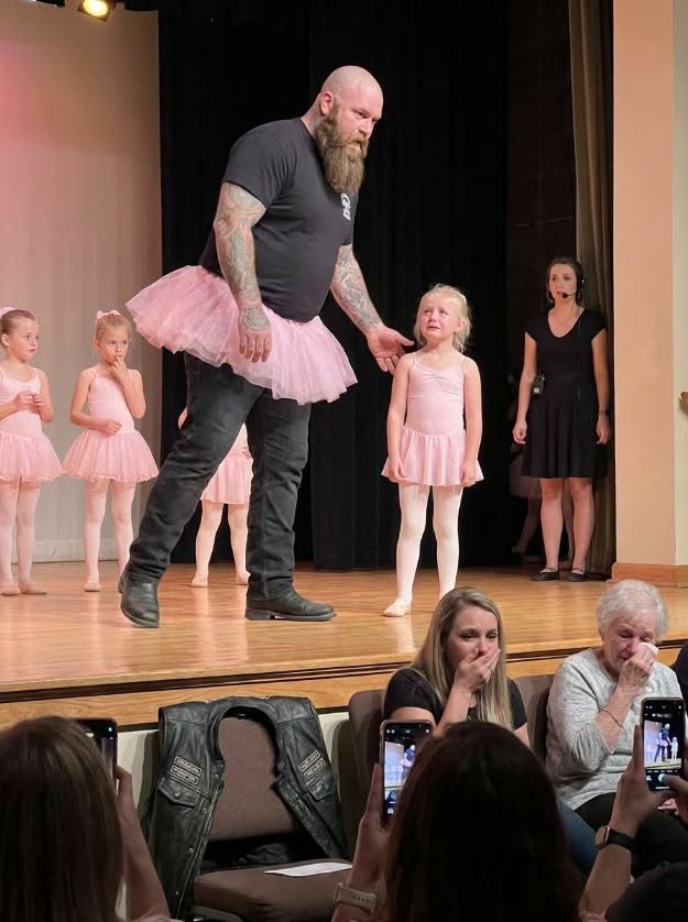 Part 2: A 280-Pound Biker Wore a Pink Tutu and Danced Ballet Onstage at His Daughter’s First Recital — Because the Five-Year-Old Was Too Scared to Dance Alone